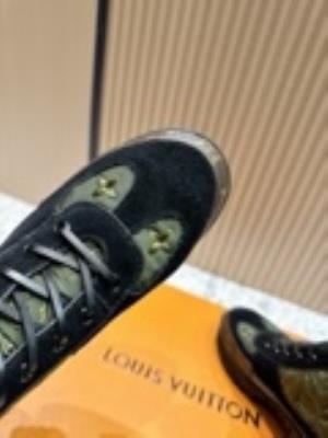 wholesale quality women louis vuitton shoes model no. 539